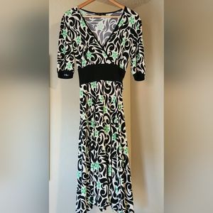 Dress Lily brand (Nordstrom) Black/ Green patterned